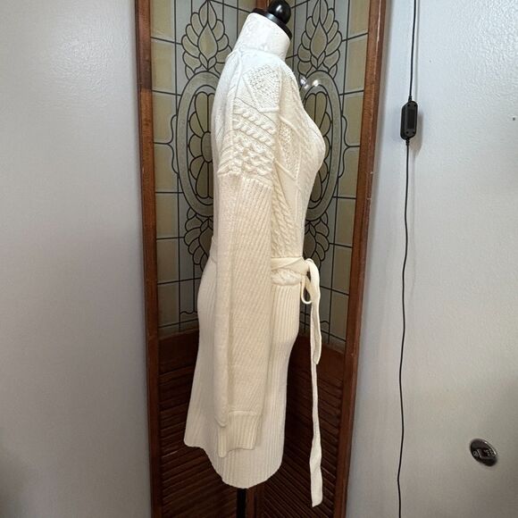 Lulu's Timeless is More White Cable Knit Balloon Sleeve Sweater Dress Size L - Picture 3 of 16